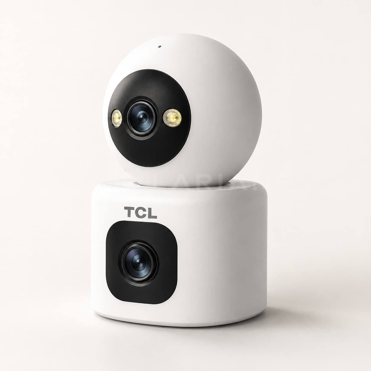 Домашняя камера видеонаблюдения TCL C2V-U с двойным объективом — вид спереди